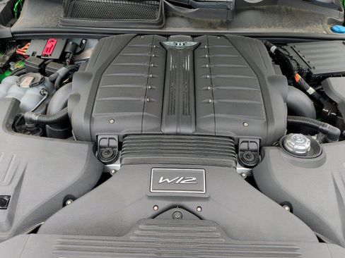Used 2021 Bentley Bentayga Speed AWD/4WD image 18
