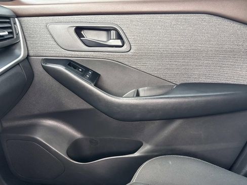 Certified 2023 Nissan Rogue S image 22