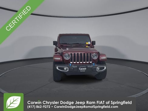 Used 2022 Jeep Wrangler Unlimited Sahara w/ Cold Weather Group AWD/4WD image 10
