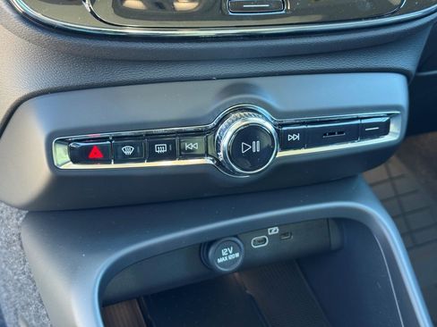 New 2026 Volvo XC40 B5 Plus w/ Protection Package Premier image 21