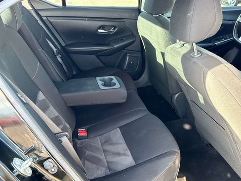 Used 2022 Nissan Sentra SR w/ Midnight Edition FWD image 17