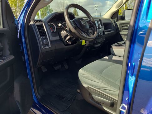 Used 2017 RAM 2500 Tradesman w/ Chrome Appearance Group image 10