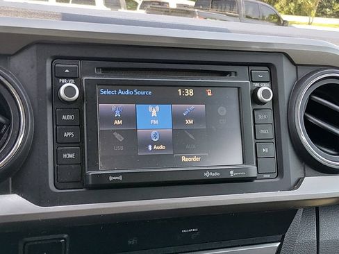 Used 2019 Toyota Tacoma SR5 AWD/4WD image 20
