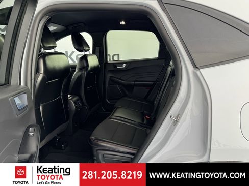 Used 2025 Ford Escape ST-Line image 15