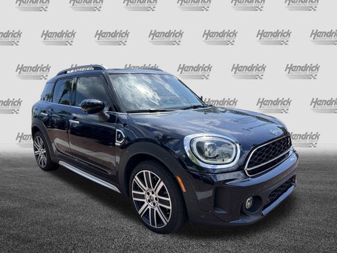Used 2024 MINI Cooper Countryman S FWD image 2