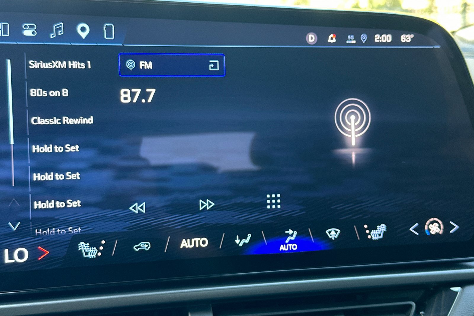 Used 2024 Chevrolet Equinox EV RS AWD/4WD image 26