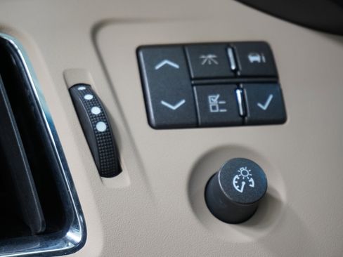 Used 2012 Cadillac CTS Premium image 25