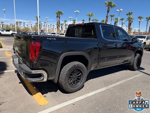 Used 2026 GMC Sierra 1500 SLE w/ Preferred Package AWD/4WD image 4