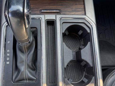 Used 2019 Ford F150 Lariat RWD image 14