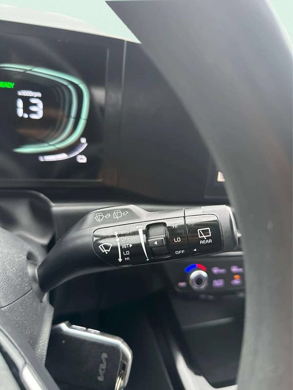 Used 2023 Kia Niro LX FWD image 29