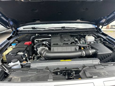 Used 2025 Nissan Frontier SV w/ SV Convenience Package RWD image 21