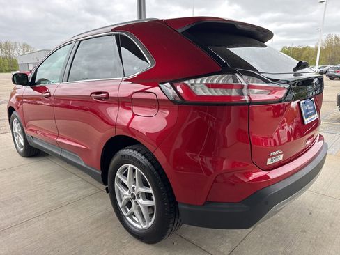 Certified 2024 Ford Edge SEL w/ Convenience Package AWD/4WD image 6