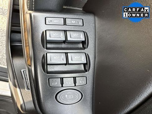 Used 2020 GMC Yukon Denali w/ Open Road Package image 21