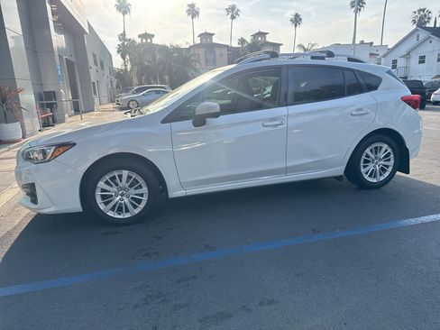 Used 2017 Subaru Impreza 2.0i Premium image 3