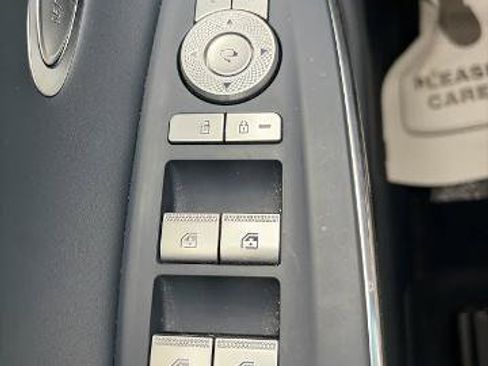 Used 2023 Genesis GV70 2.5T w/ Sport Prestige Package AWD/4WD image 29