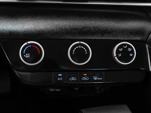 Used 2021 Hyundai Elantra SE w/ Cargo Package image 21