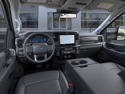 New 2025 Ford F250 Lariat w/ Chrome Package image 9