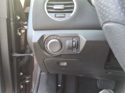 Used 2015 Chevrolet Cruze LT w/ Technology Package FWD image 35