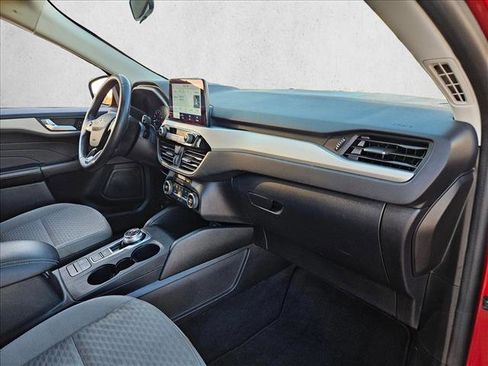 Used 2021 Ford Escape SE w/ SE Sport Appearance Package image 24