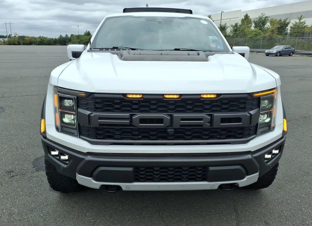 Used 2022 Ford F150 Raptor w/ Equipment Group 801A High AWD/4WD image 2