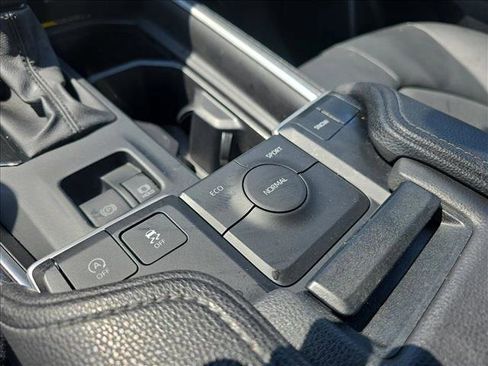 Certified 2025 Toyota Grand Highlander FWD image 25