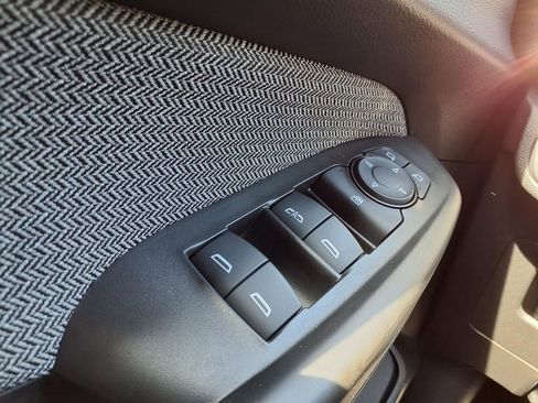 Used 2023 Chevrolet TrailBlazer LT FWD image 20