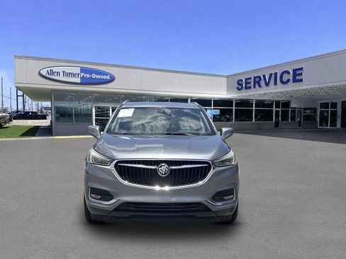 Used 2018 Buick Enclave Premium w/ Experience Buick Package FWD image 3