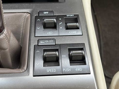Used 2019 Lexus GX 460 Luxury AWD/4WD image 17