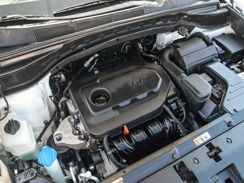 Used 2017 Hyundai Santa Fe Sport AWD/4WD image 27
