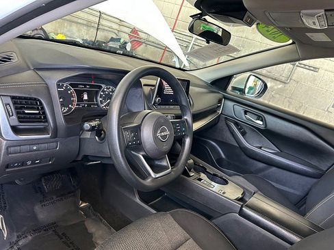 Used 2024 Nissan Rogue SV FWD image 83