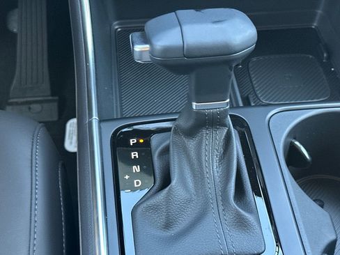 New 2026 Kia Carnival EX FWD image 29