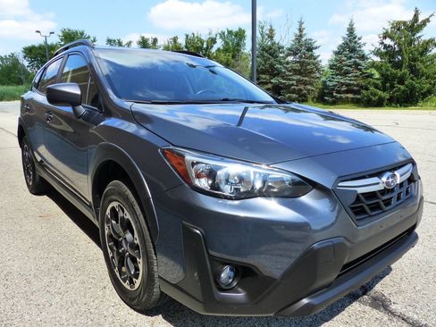 Used 2023 Subaru Crosstrek 2.0i Premium image 13