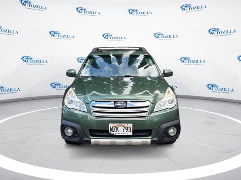 Used 2014 Subaru Outback 3.6R Limited w/ Moonroof Package AWD/4WD image 8