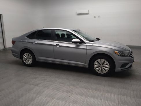 Used 2020 Volkswagen Jetta SE image 11