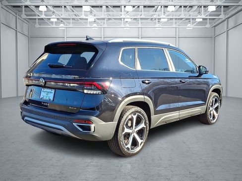 New 2026 Volkswagen Taos SEL AWD/4WD image 4