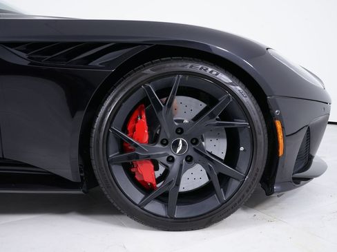 Used 2019 Aston Martin DBS Superleggera RWD image 15