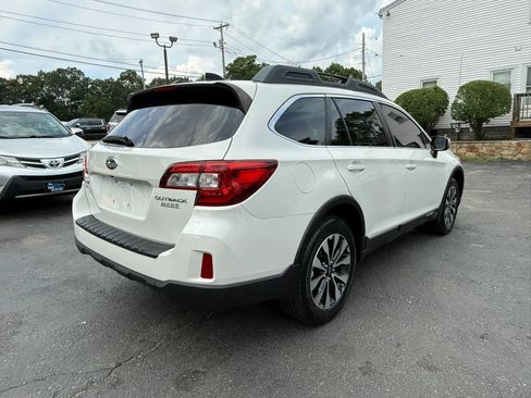 Used 2016 Subaru Outback 2.5i Limited AWD/4WD image 7