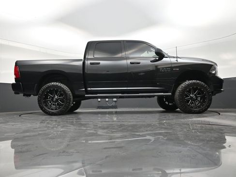 Used 2017 RAM 1500 Express w/ Black Ram 1500 Express Group AWD/4WD image 25