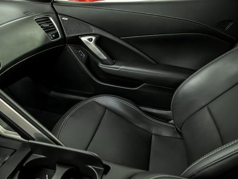 Used 2015 Chevrolet Corvette Stingray Coupe RWD image 28