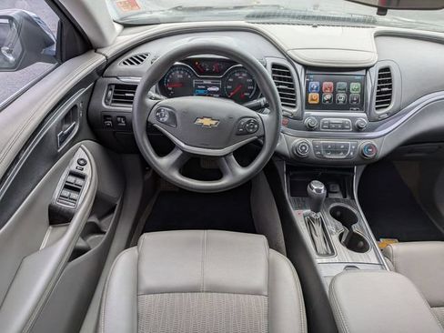 Used 2019 Chevrolet Impala LS FWD image 31