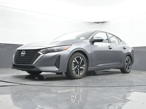 Used 2024 Nissan Sentra SV FWD image 57