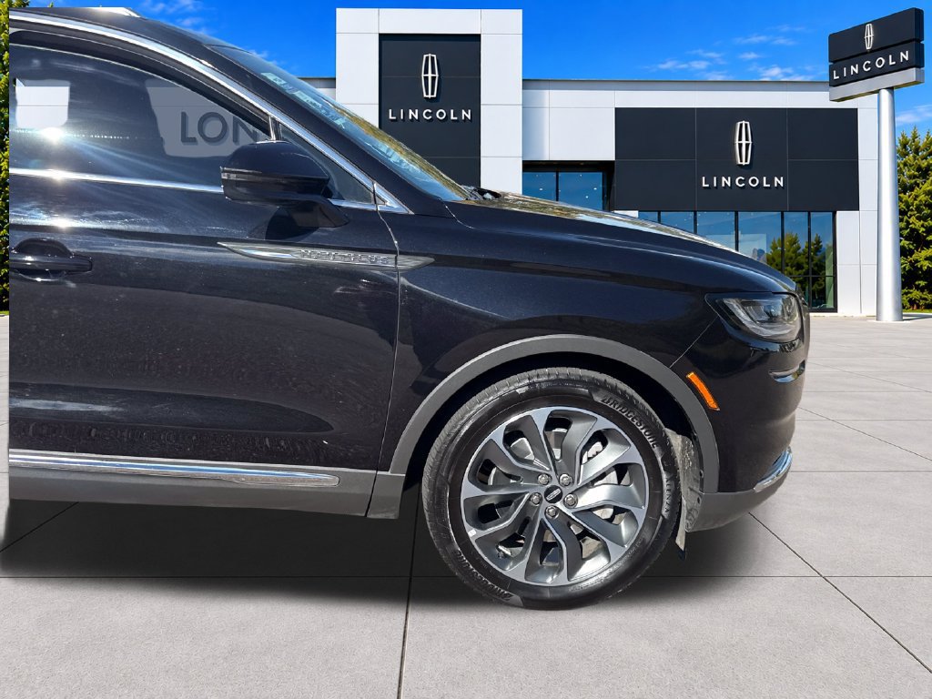 Used 2022 Lincoln Nautilus Reserve w/ Luxury Package AWD/4WD image 34
