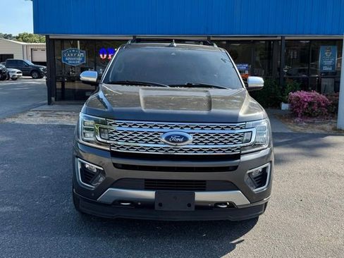 Used 2019 Ford Expedition Platinum image 3