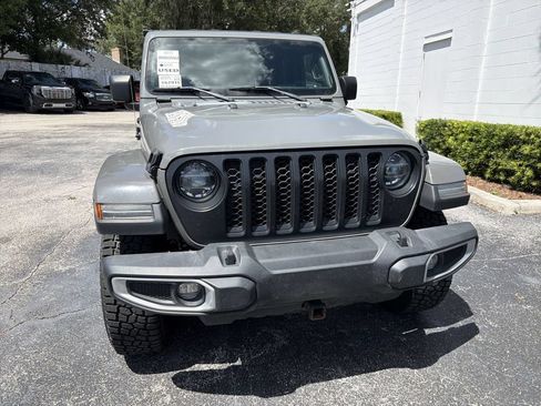 Used 2022 Jeep Gladiator Sport AWD/4WD image 2