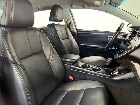 Used 2013 Toyota Avalon XLE FWD image 10