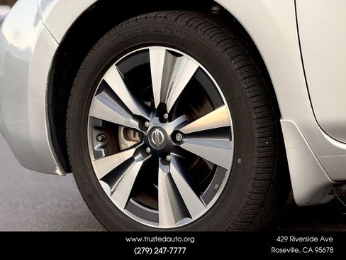 Used 2017 Nissan Leaf SV image 23