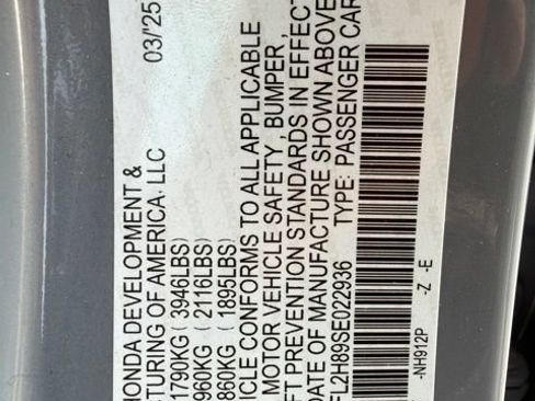 Certified 2025 Honda Civic Sport image 25