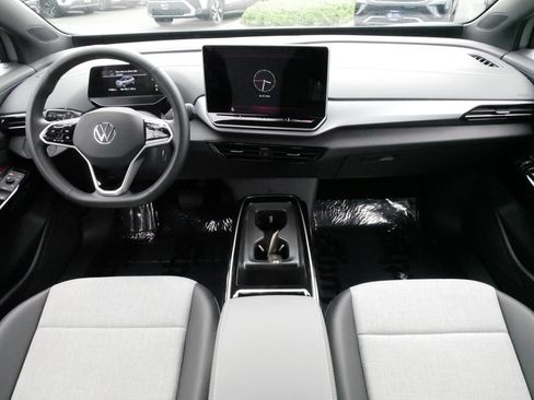 Certified 2025 Volkswagen ID.4 Pro AWD/4WD image 10