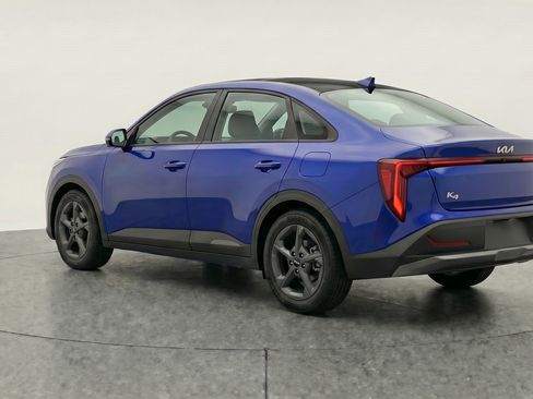 Used 2025 Kia K4 LXS image 6