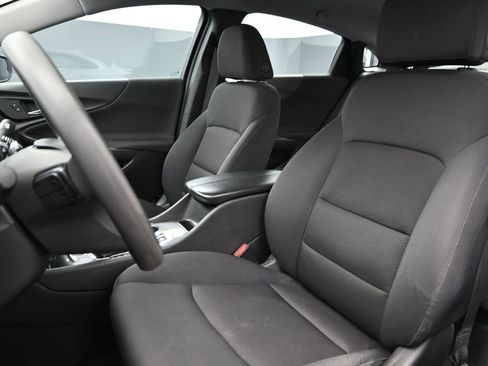 Used 2023 Chevrolet Malibu LT image 13
